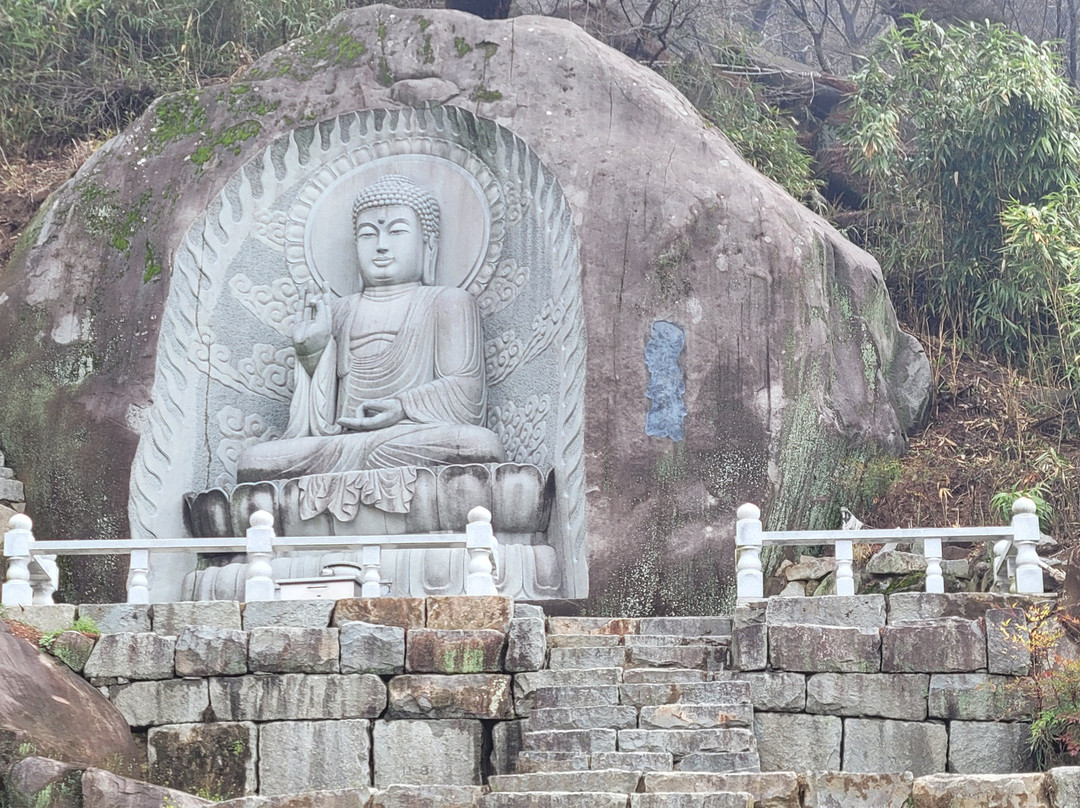 만어사-密阳市必去景点