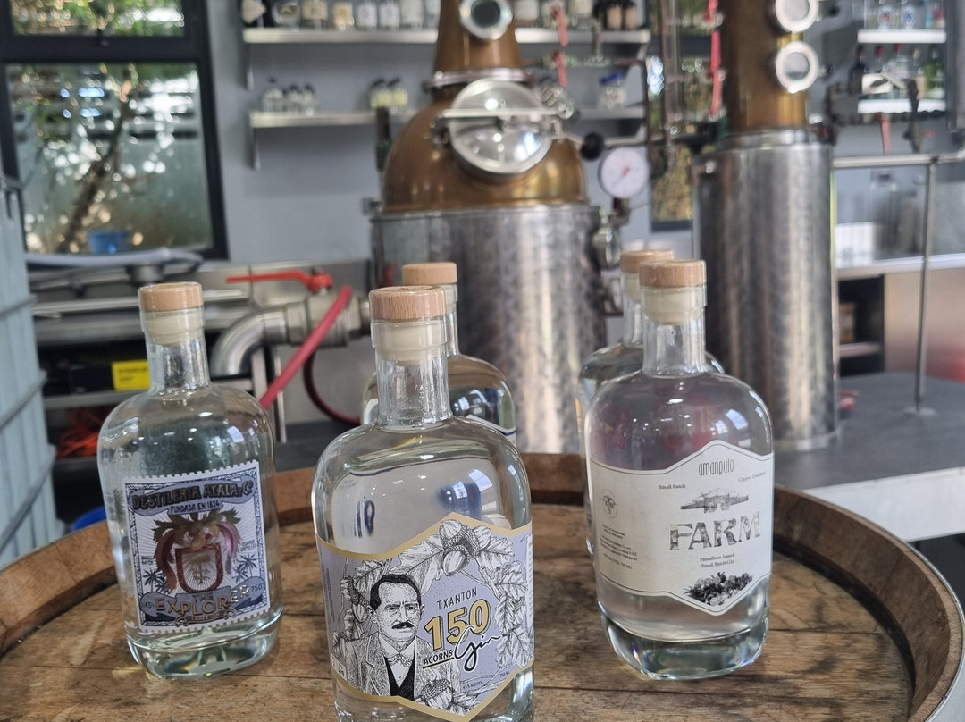 Full Circle Craft Distillers-卡兰巴必去景点