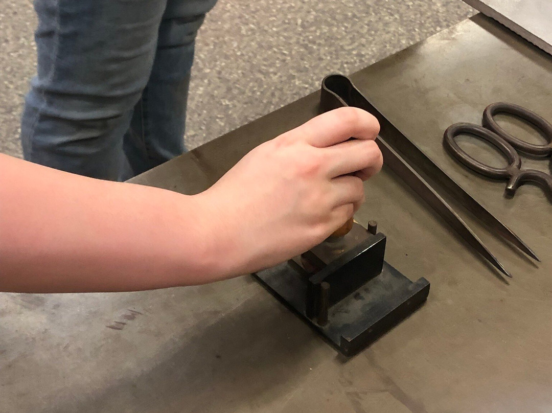 Hot Shop Glass-拉辛必去景点