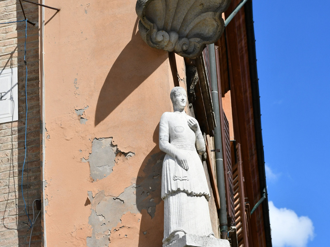 La Statua della Bonissima景点图片