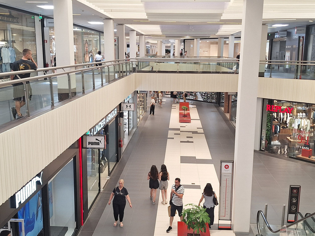 Mediterranean Cosmos Shopping Mall-塞萨洛尼基必去景点