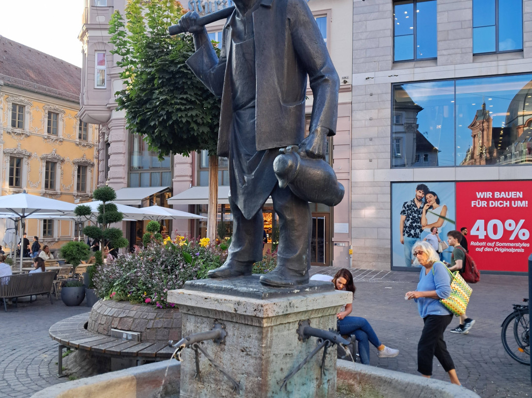 Hackerbrunnen-维尔茨堡必去景点