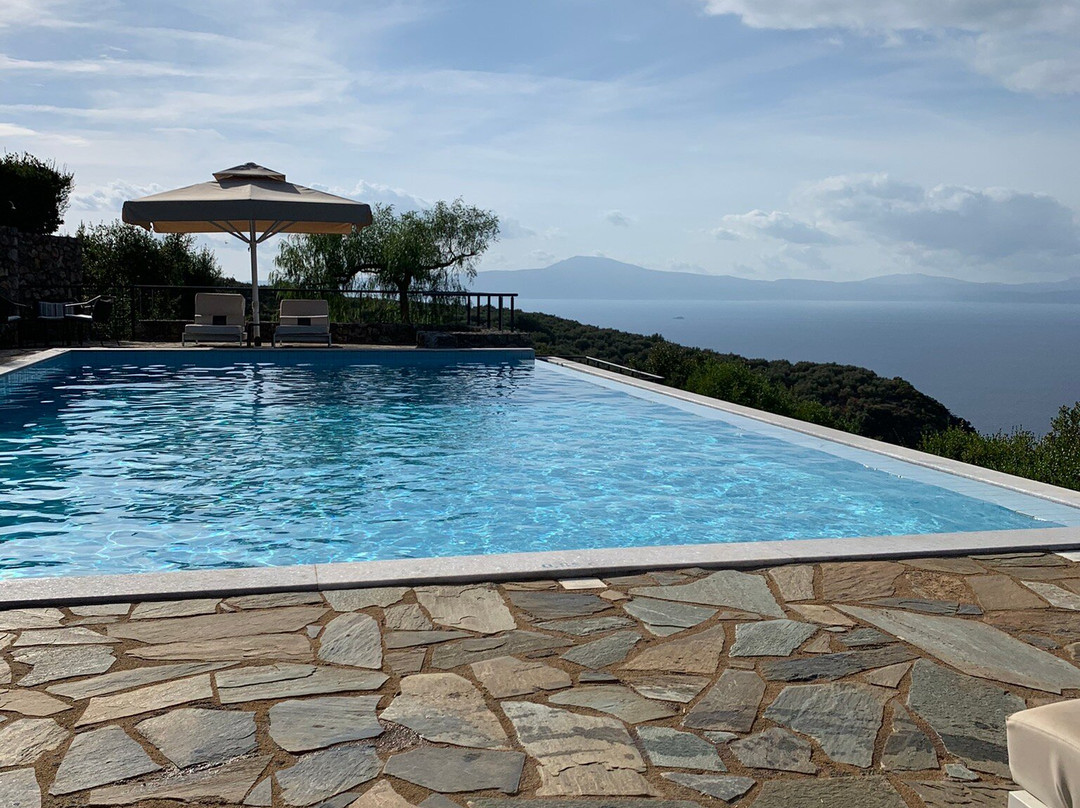 Searocks Exclusive Villas Resort主图