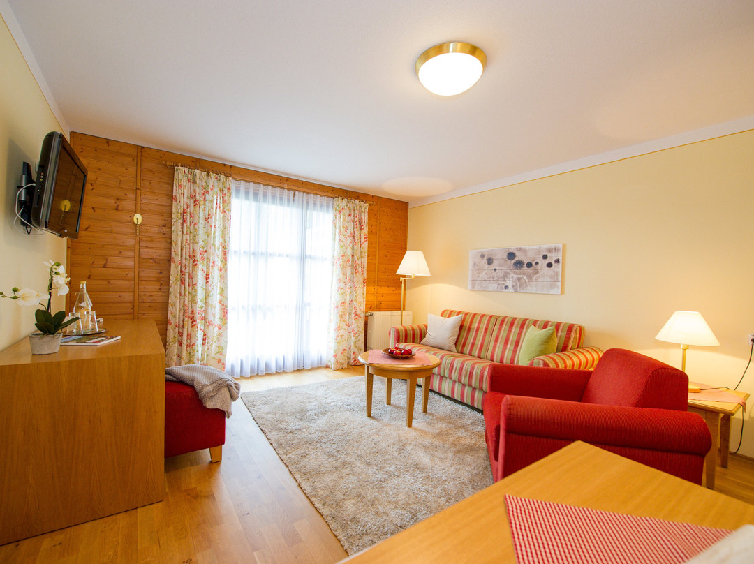 Hotel St. Leonhard Garni主图