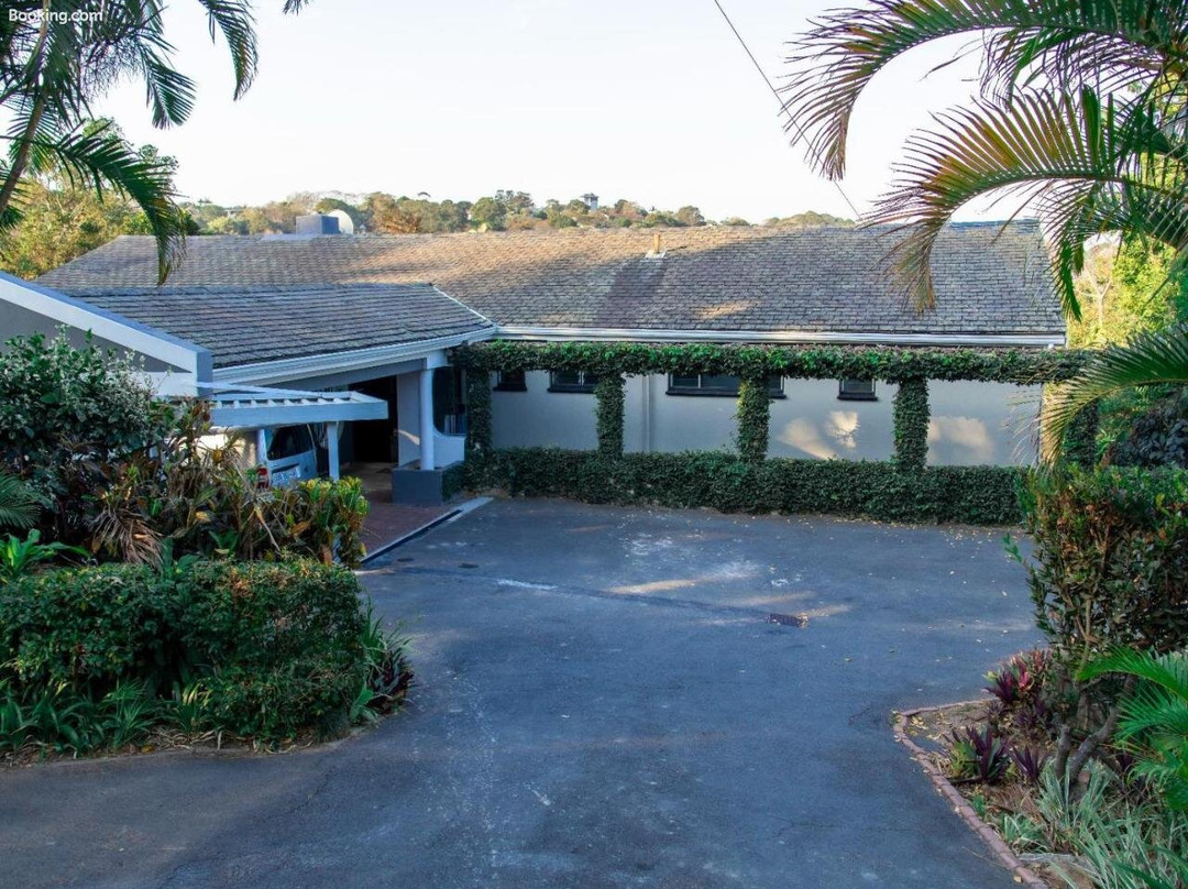 The Tropical Hut Lodges