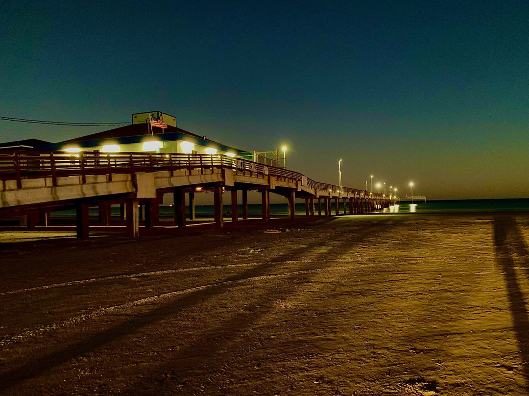 Horace Caldwell Fishing Pier-阿兰瑟斯港必去景点