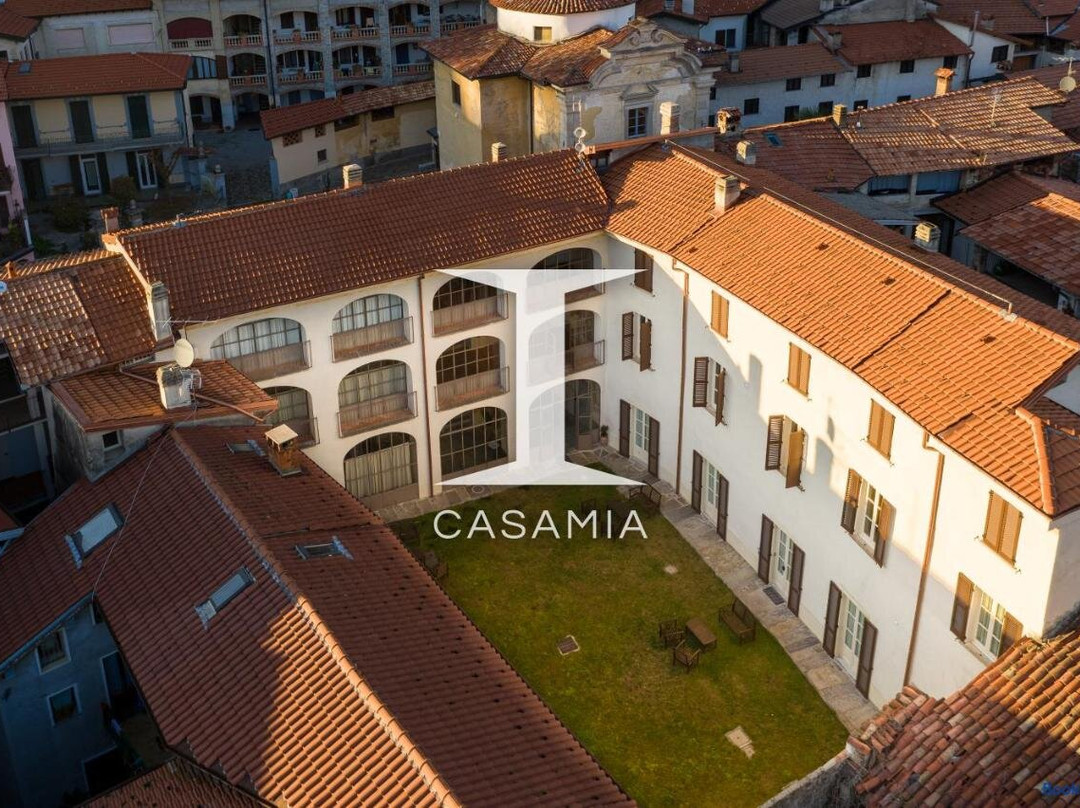 Palazzo Mia by ICasamia it