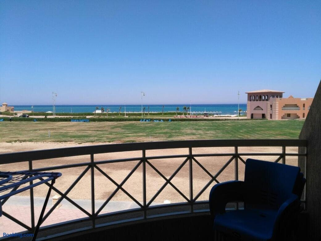 Apartment at Porto South Beach Royal Sea View