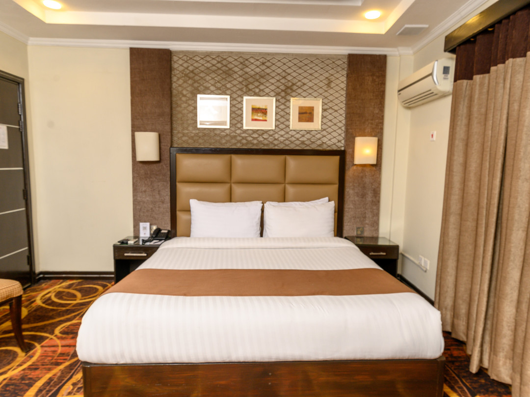 Hotel One Abbottabad主图