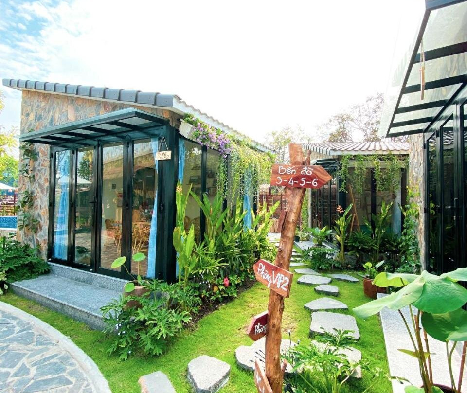 Bến Đò Xưa Homestay And Coffee