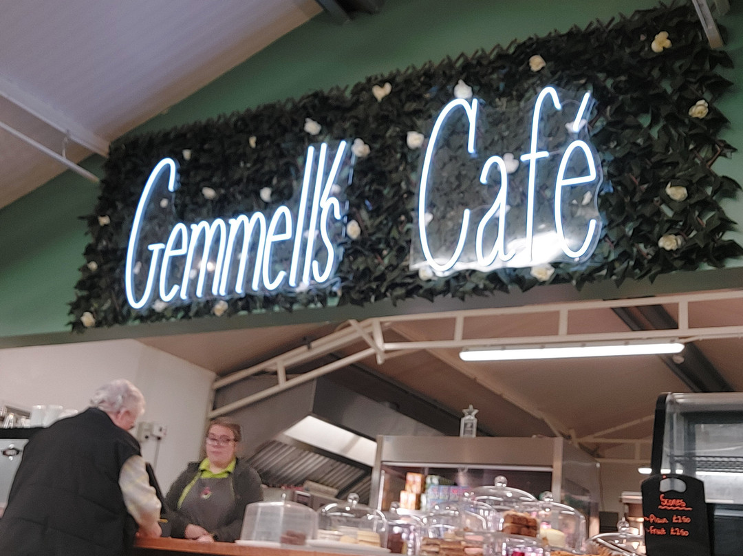 Gemmell’s Garden Centre Gift Shop景点图片