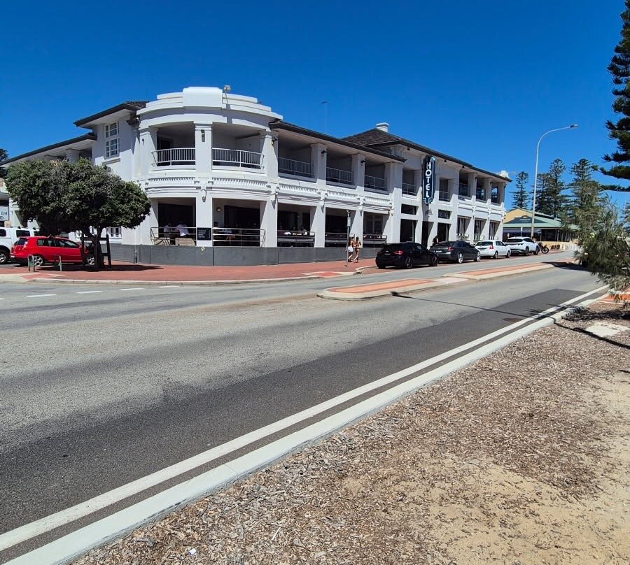 科特斯洛海滩酒店主图