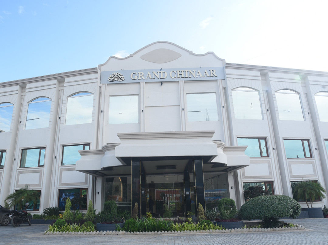 Hotel Chinar