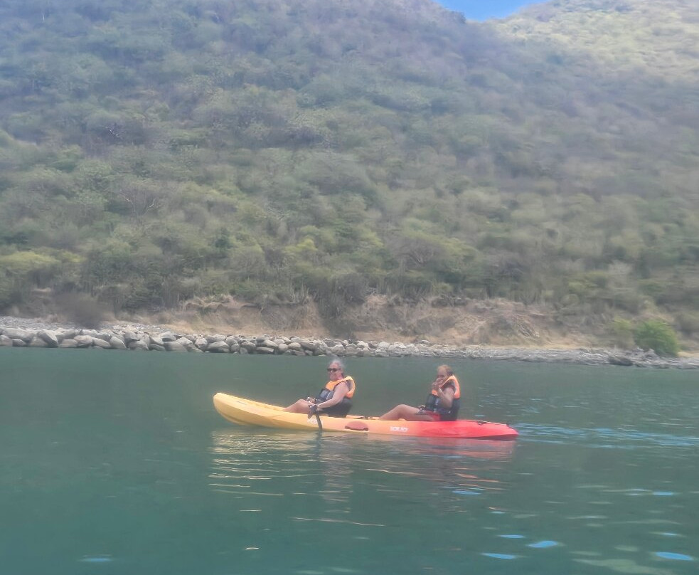 Le Radeau Bleu-Anse Marcel必去景点