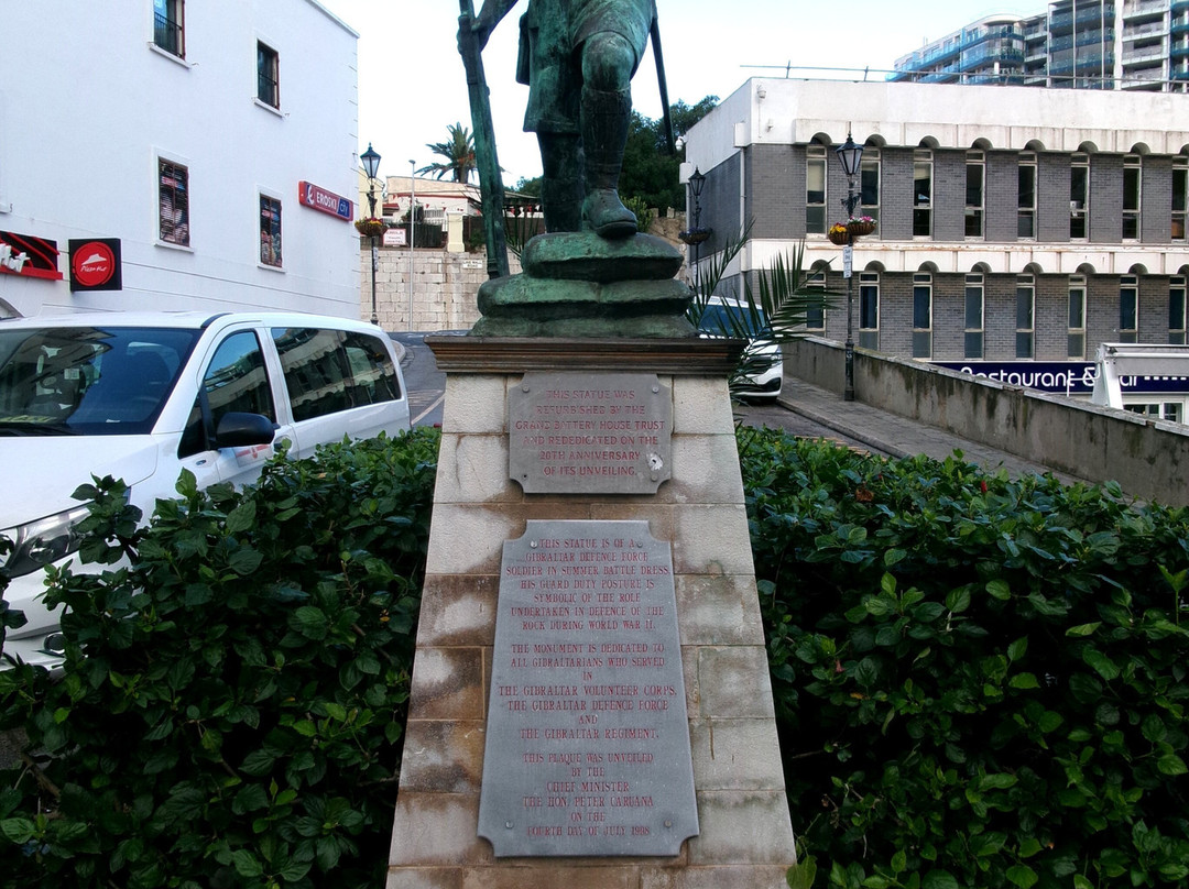 Statue of Gibralter Defence Force Soldier-Gibraltar Town必去景点
