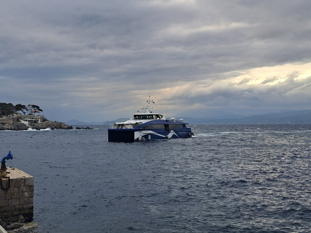 Magic Sea Ferries-比雷埃夫斯必去景点