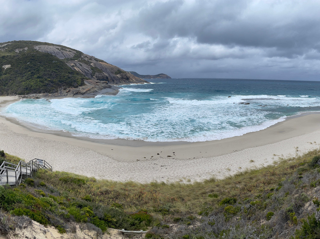 Salmon Holes-奥尔巴尼必去景点