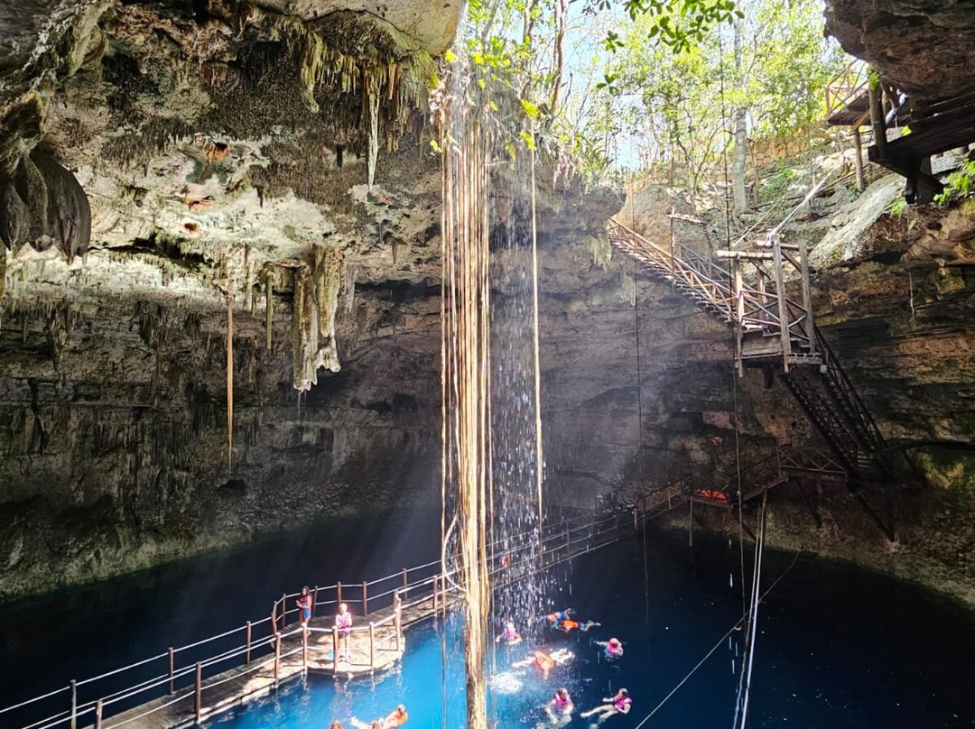 Cenote Ki'ichpam Xunaan-巴利亚多利德必去景点