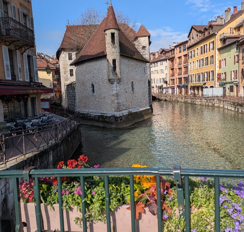 亚历山德拉酒店主图