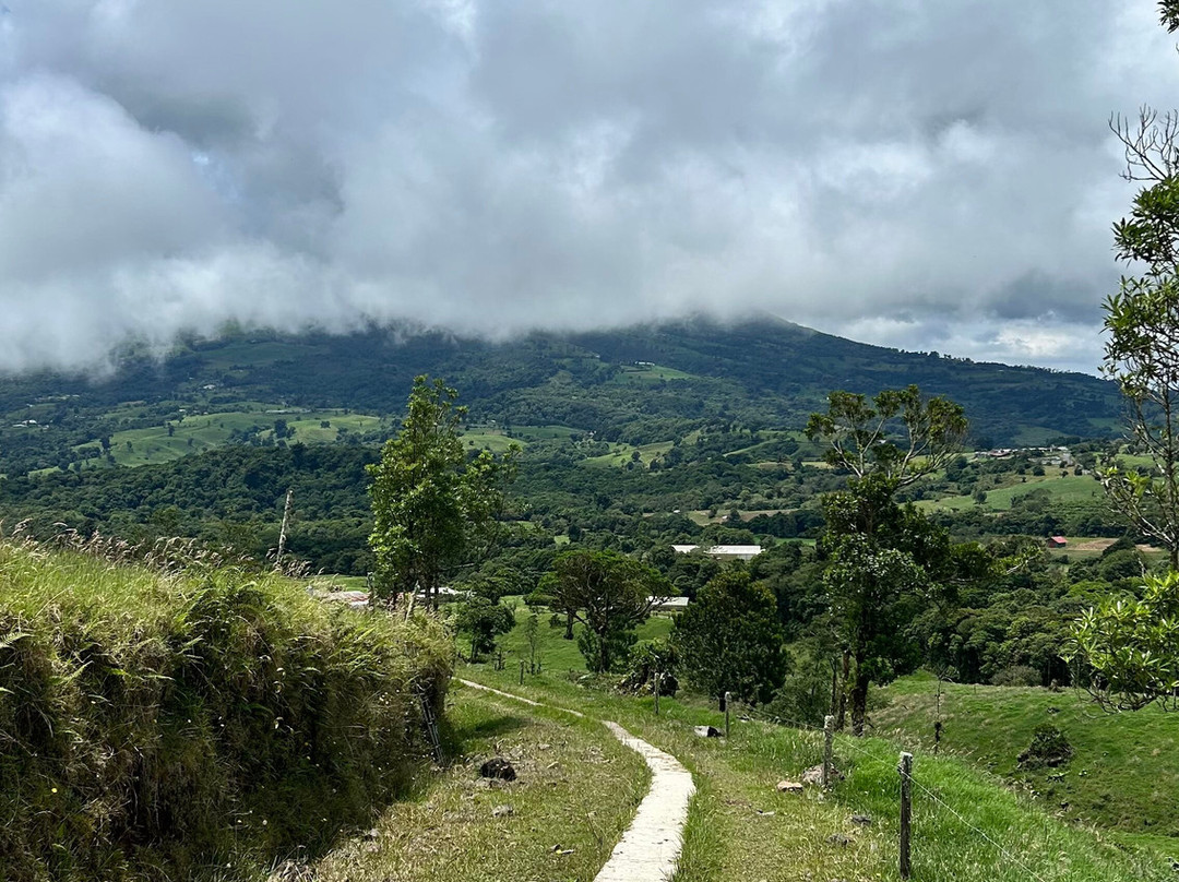 Escape Poasito-Poasito必去景点