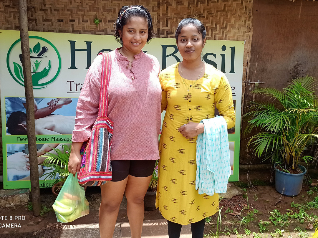 Holy Basil Ayurvedic Center-安朱纳必去景点