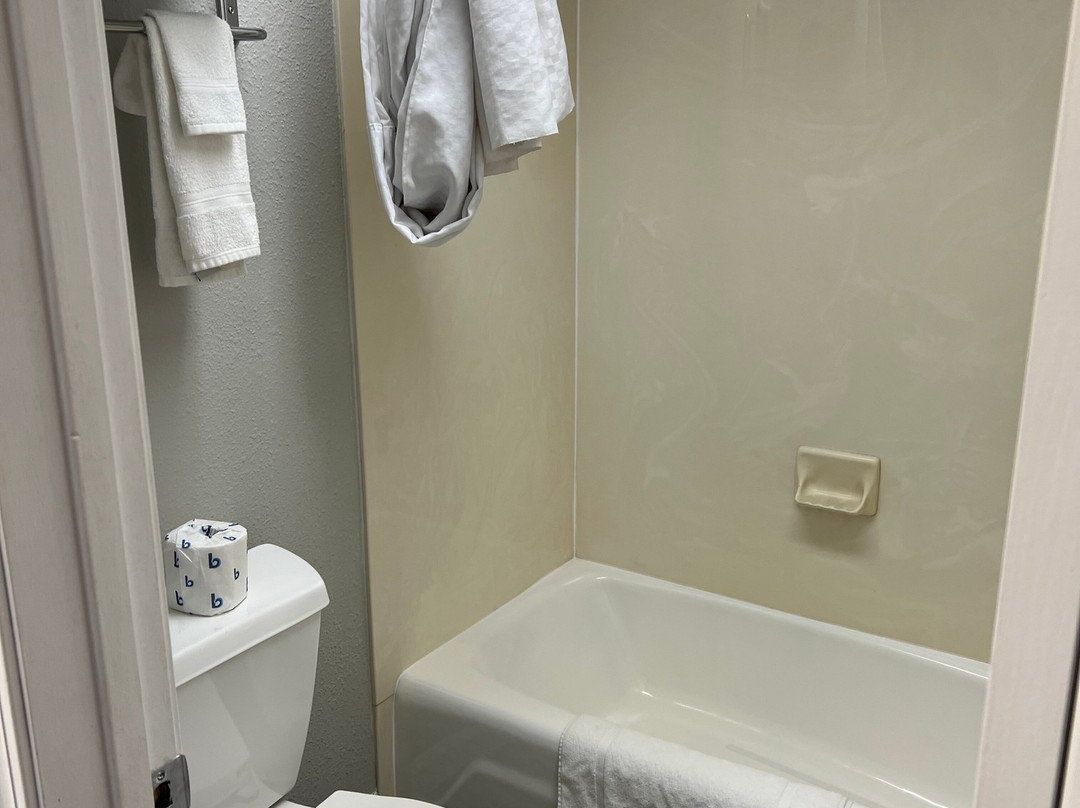 雷丁旅程住宿酒店主图