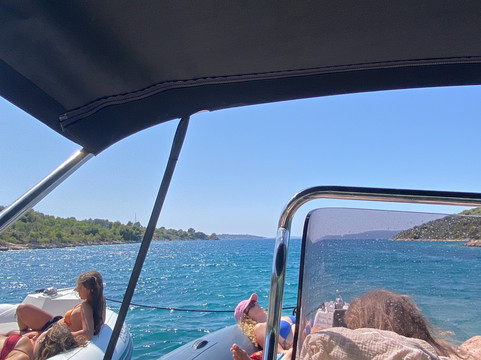 Seastorm Rental Service-特罗吉尔必去景点