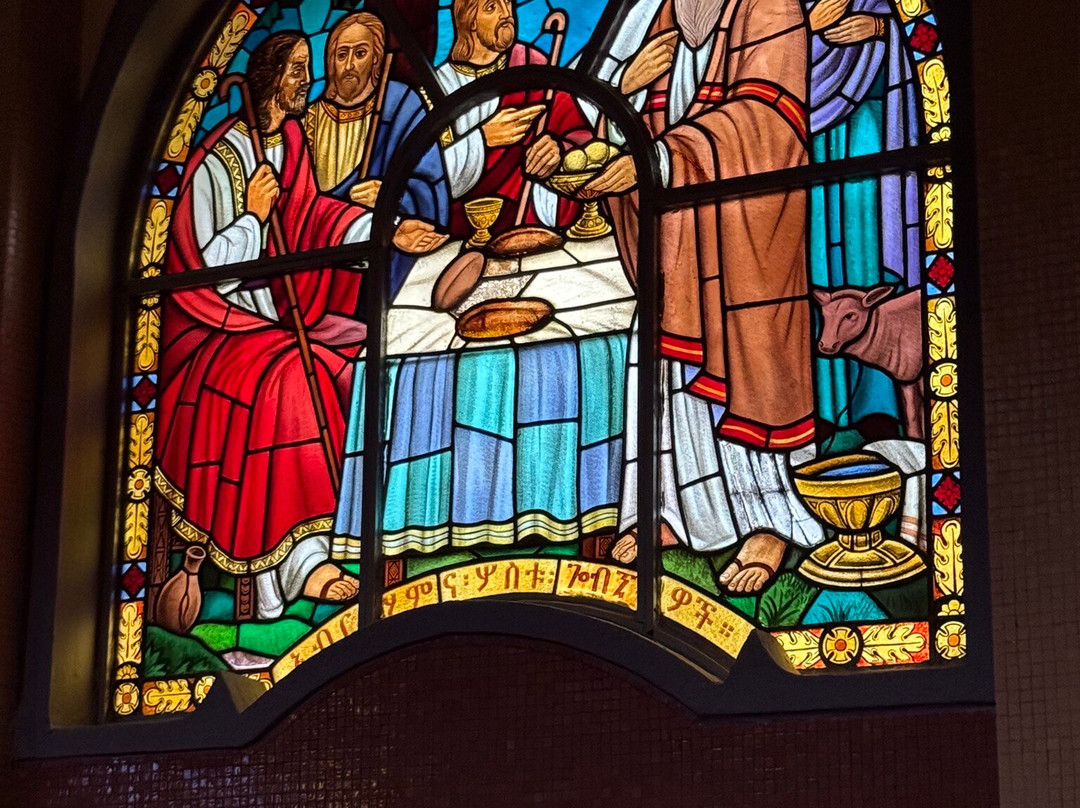Holy Trinity Cathedral景点图片