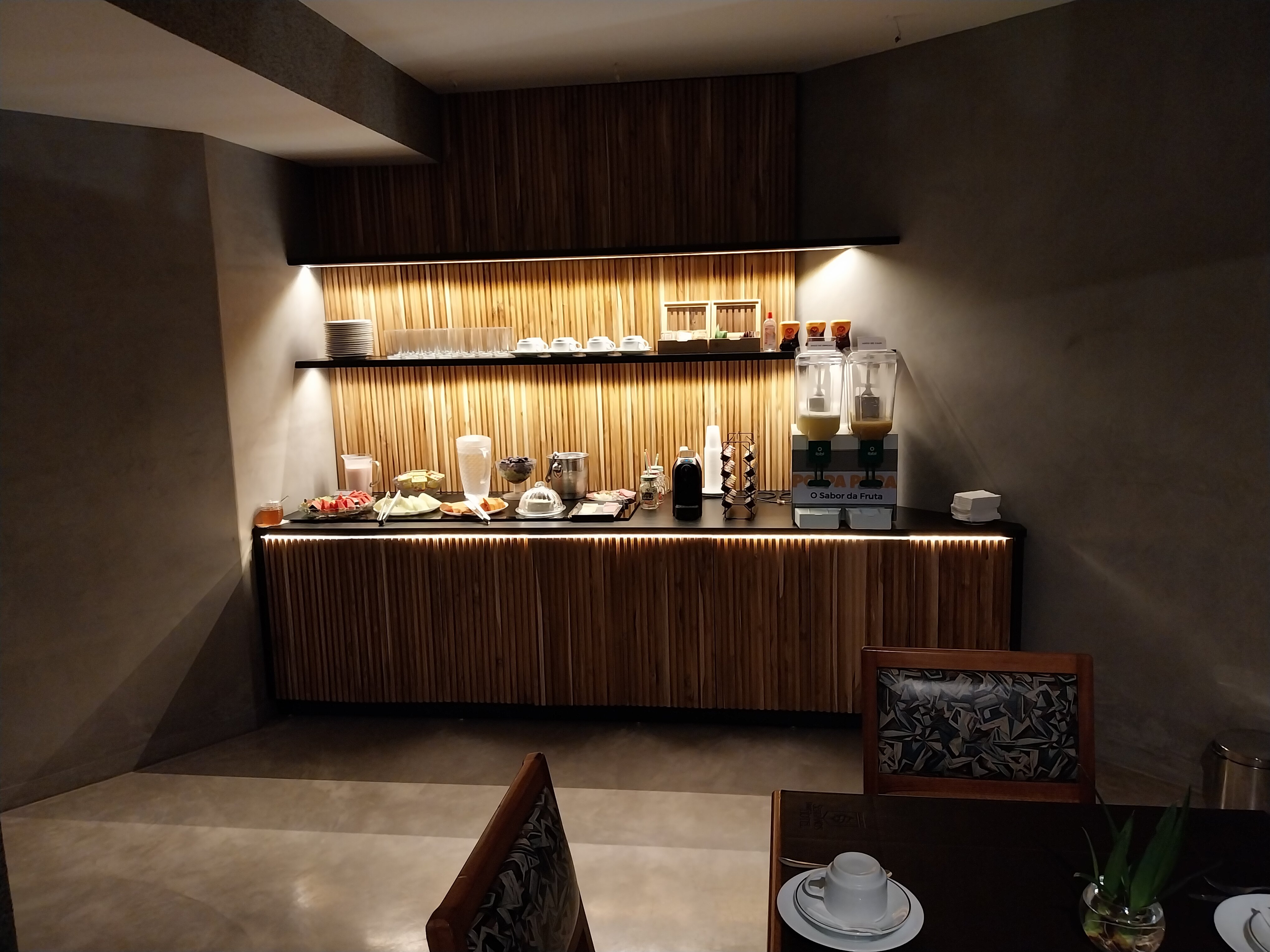 Serrano's Park Hotel-官方