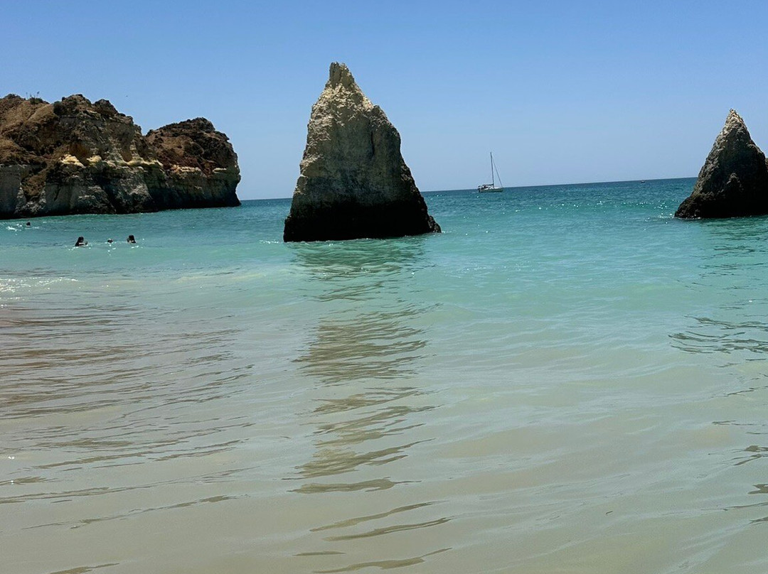 Praia dos Três Irmãos-阿沃必去景点