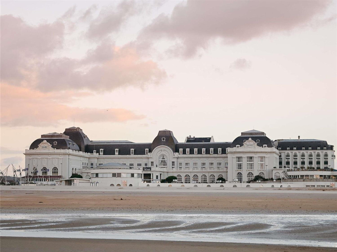 Deauville酒店住宿-特鲁维尔 Cures Marines 水疗酒店 - 美憬阁系列