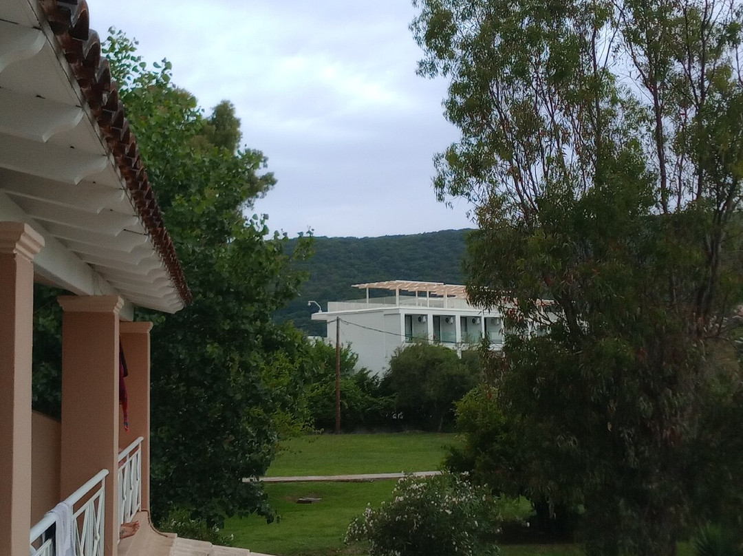 Tellis Holiday Rooms By Hotelius主图