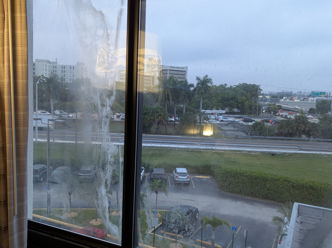 Holiday Inn Express & Suites Miami - Hialeah By IHG主图