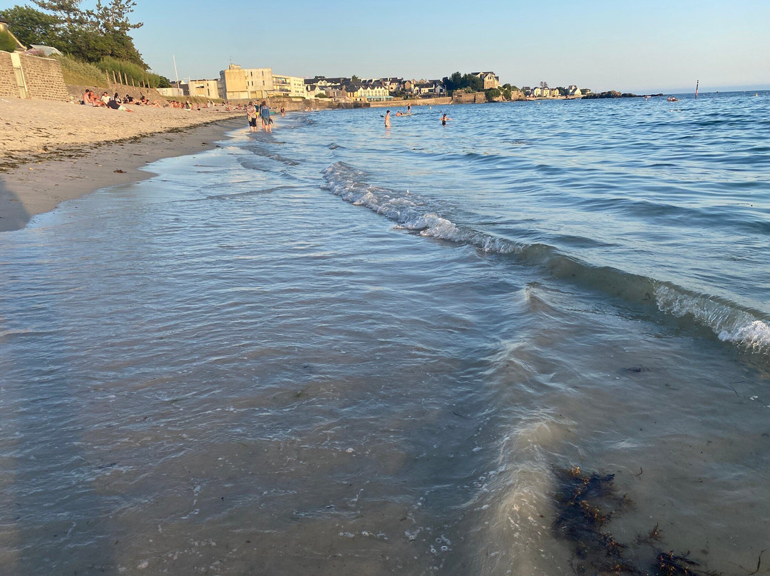 Plage Des Sables Blancs-孔卡尔诺必去景点