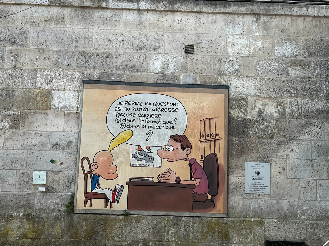 Les Murs Peints-安古兰必去景点