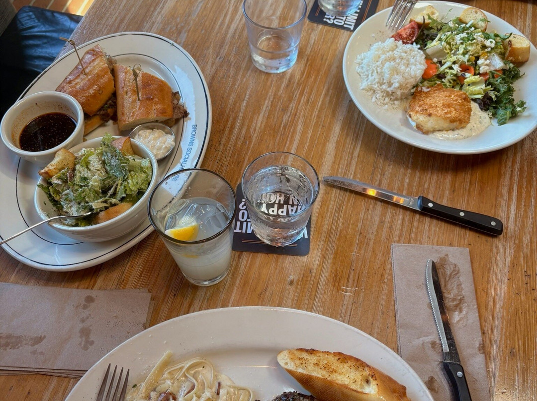 Browns Socialhouse - Tofino
