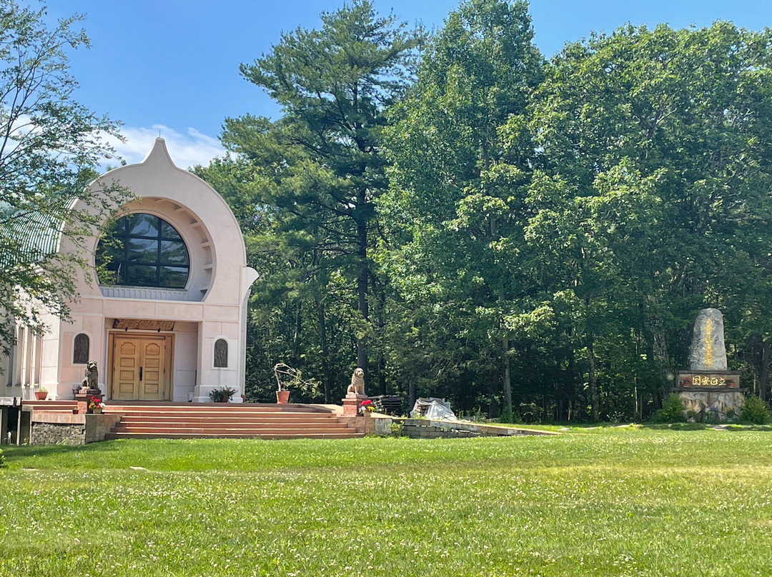 The New England Peace Pagoda-Leverett必去景点