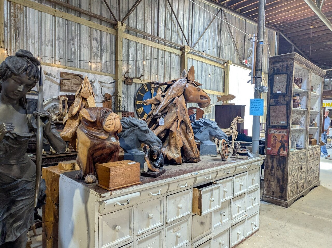 The Antique Tobacco Barn-阿什维尔必去景点