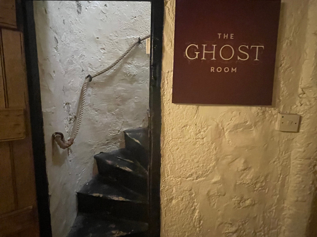 巴里加里城堡酒店主图