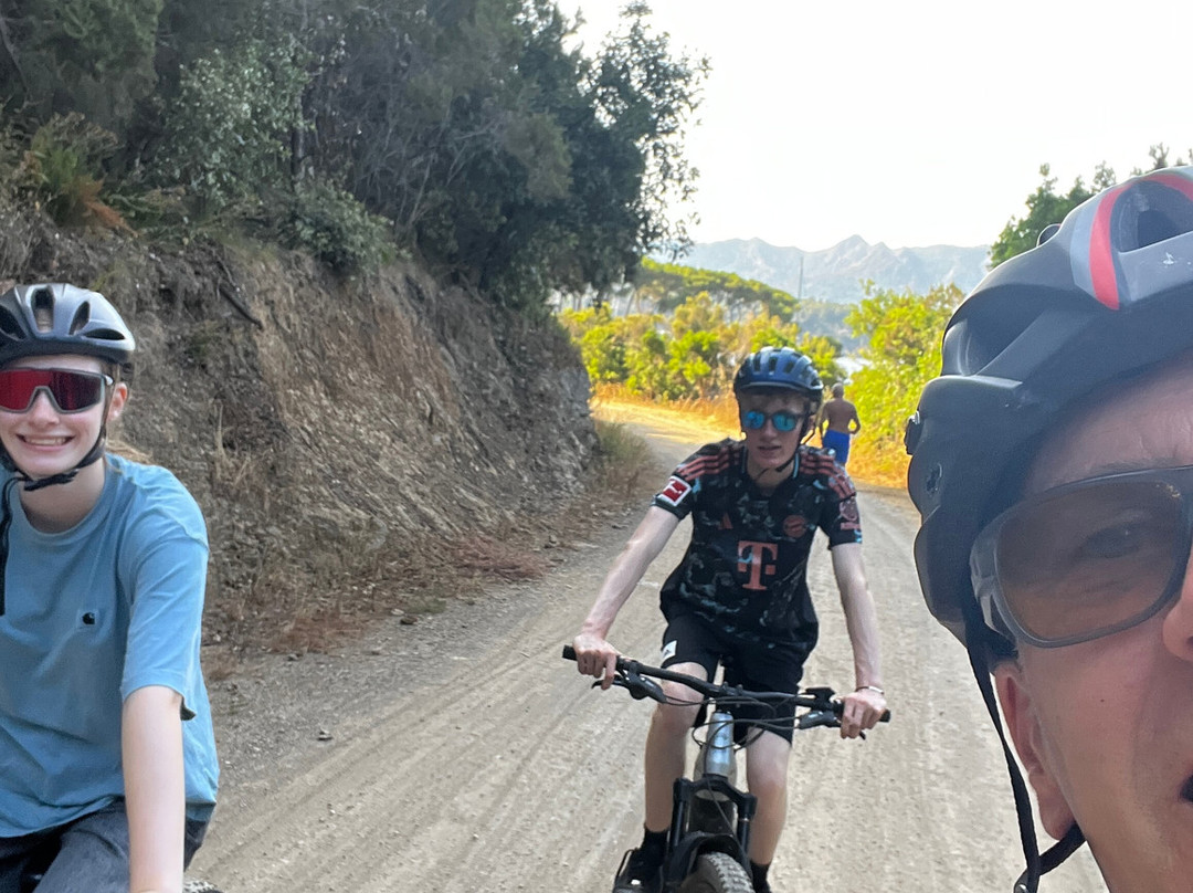 Elba Mtb Portoferraio-Magazzini必去景点