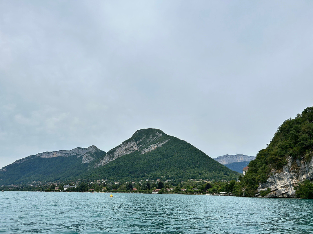 Le Bounty-圣贝尔纳必去景点