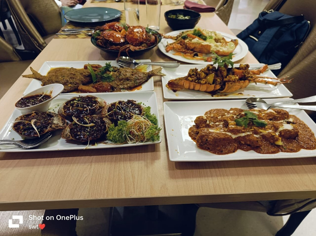 Varenya's Food Arena