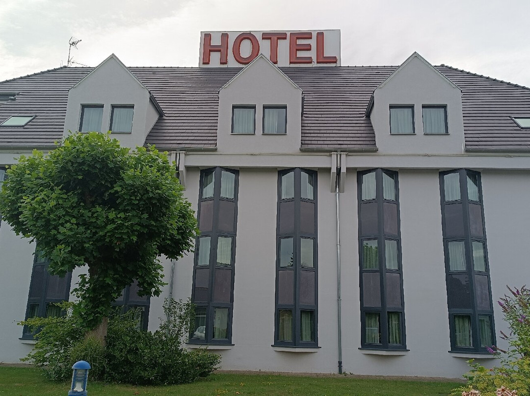 拉图尔洛玛酒店主图