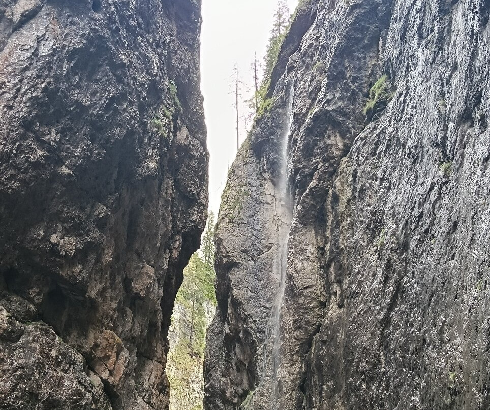 Serrai di Sottoguda-罗卡皮耶托雷必去景点