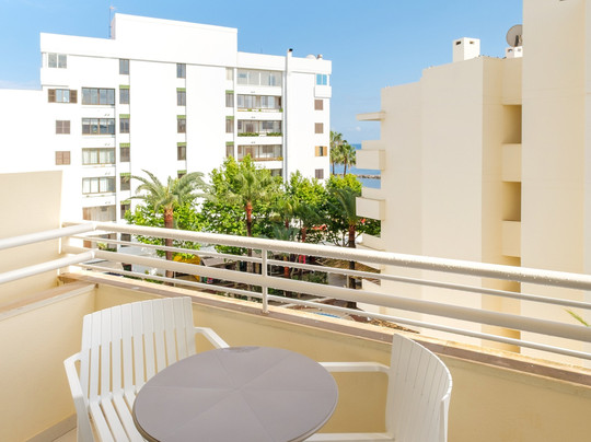 卡普迪玛尔公寓式酒店主图