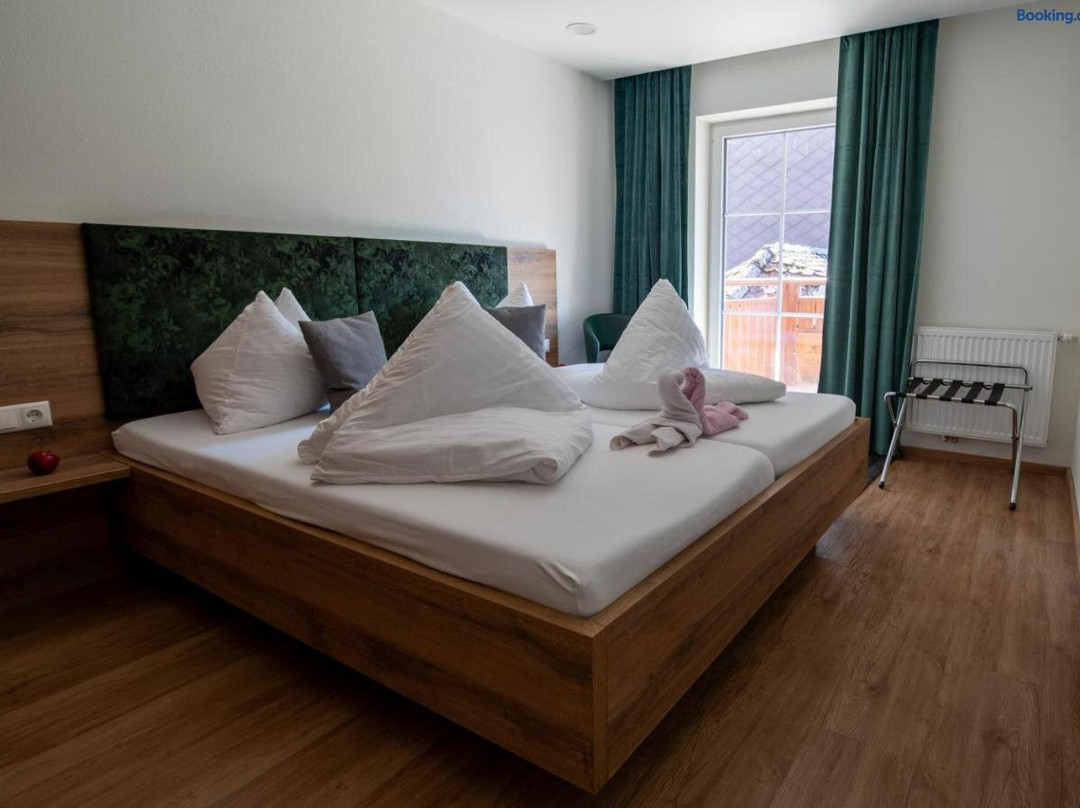 Zell am Moos酒店住宿-Bauernhof-Pension Zenzlgut