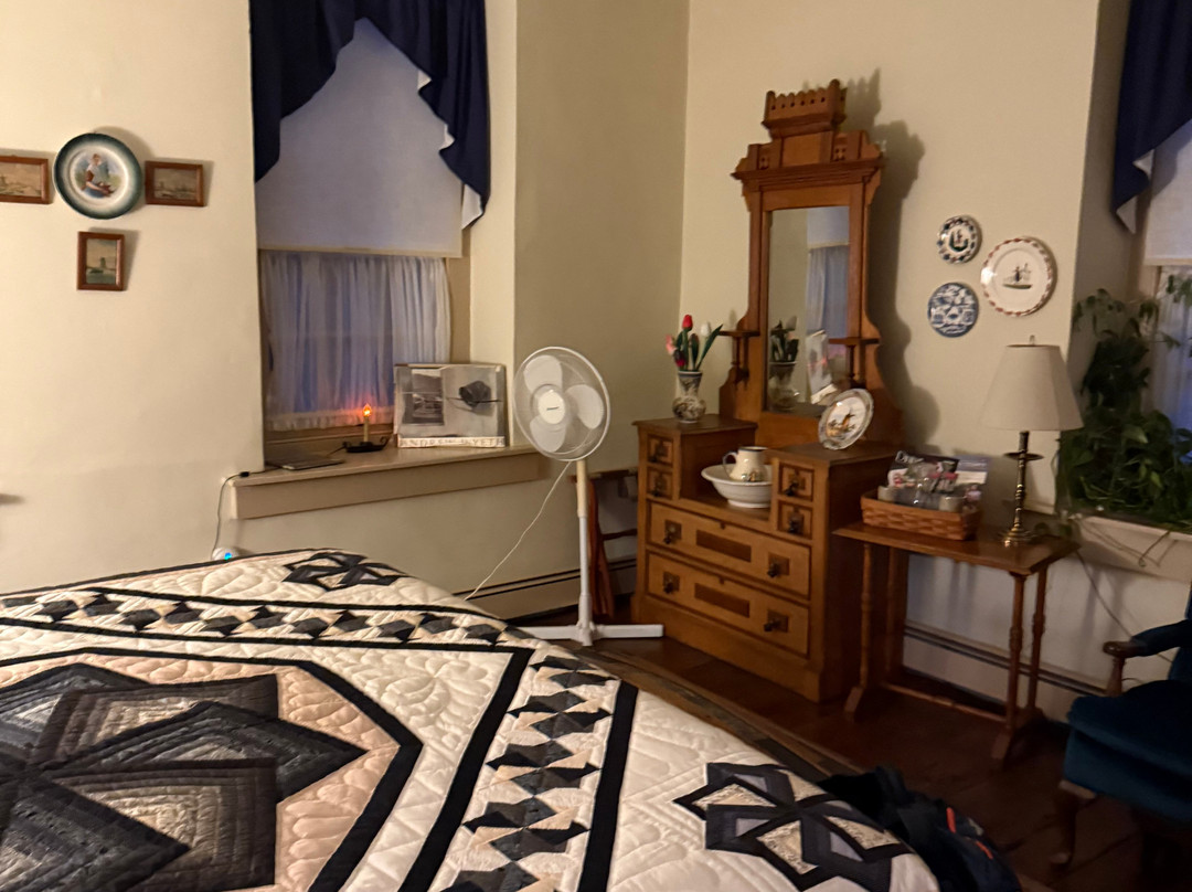 1786 The Limestone Inn B&B主图