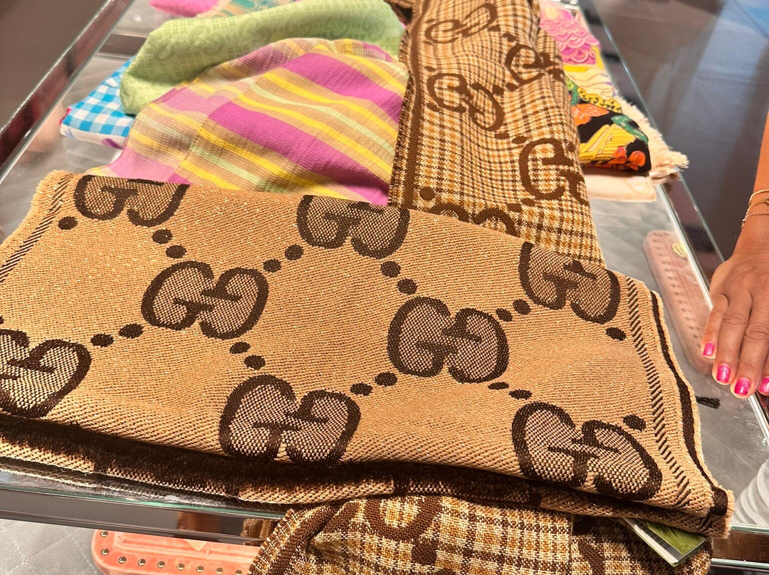 Gucci Outlet-雷杰洛必去景点