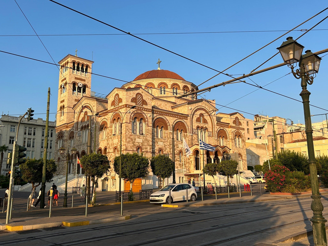 Ieros Naos Agia Triada-比雷埃夫斯必去景点