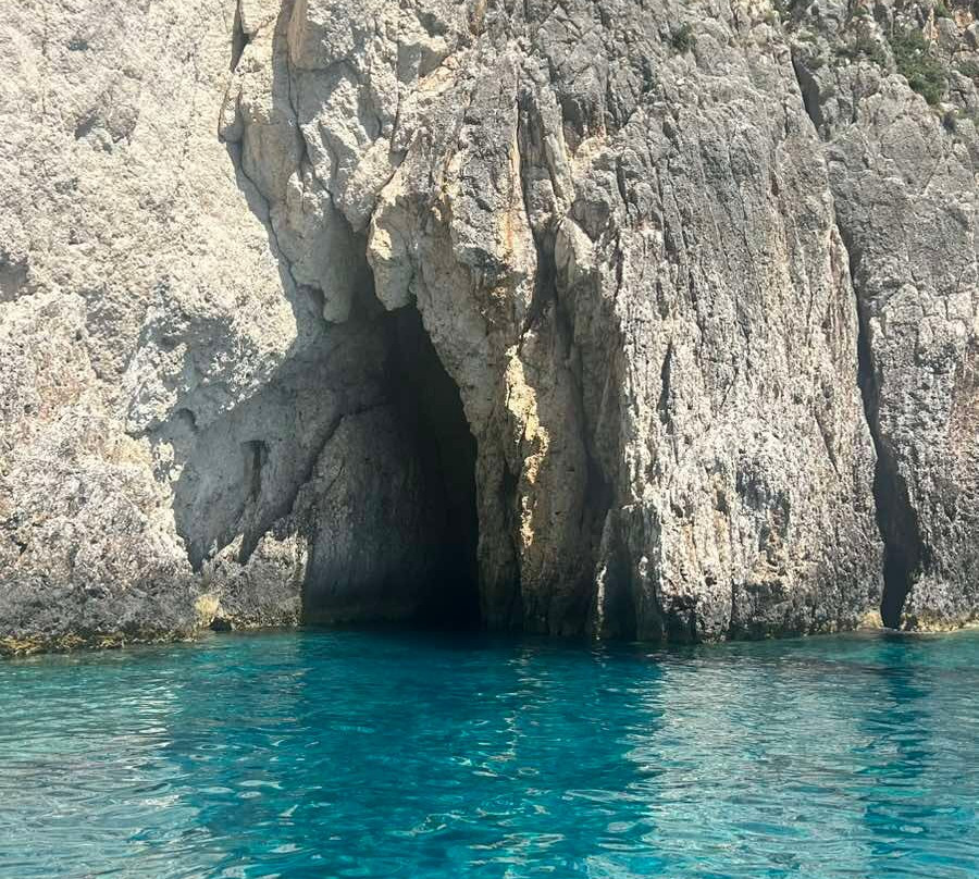 Panos Boats & Trips-Loggos必去景点